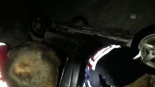 Çığda kaybolan kişiyi aramaya giderken yolda hayat kurtardılar