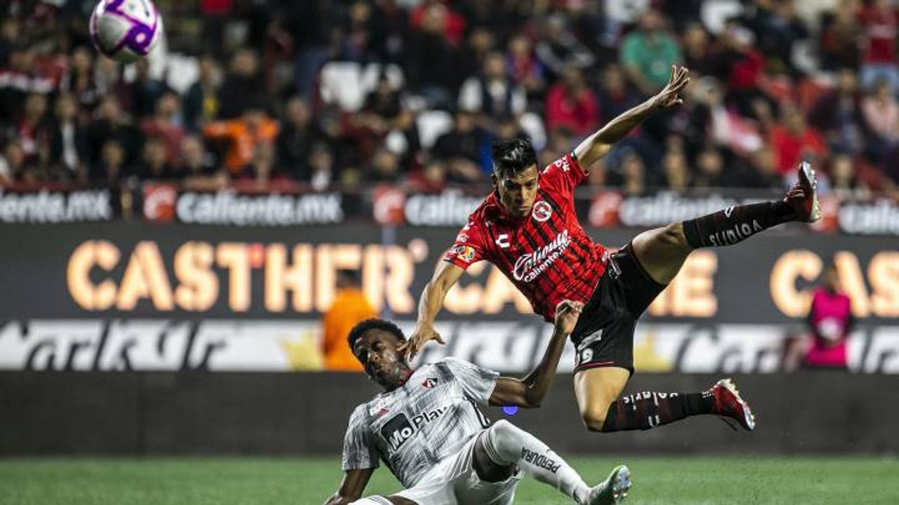 Xolos de Tijuana llegan a Guadalajara; buscan vencer al Atlas