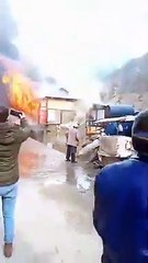 آٹھمقام_بازار_میں_آتشزدگی_تین_سے_زائد_دکانیں_جل_گئیں_لائیو_مناظر_آٹھمقام_سے_!شیئر_کریں