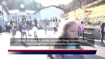Bursa okullarını yenileyen türkleri unutmayan sırp öğrenciler elazığ'daki depremzedeler için yardım...