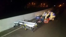 Homem dorme enquanto pilota motocicleta, cai e sofre diversos ferimentos no Trevo Cataratas