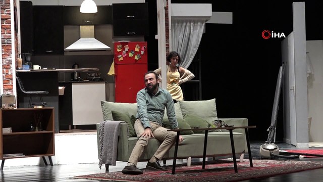 Ayrılık adlı tiyatro oyunu sahne aldı