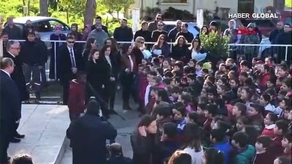 Afrika kökenli öğrencinin okuduğu 'Andımız' büyük alkış aldı