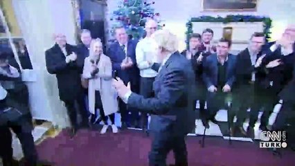 Johnson düğün için tarih verdi