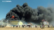 شاهد: حريق هائل في مصنع الطلاء والدهانات في غزة