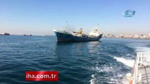 Zeytinburnu açıklarında gemi yan yattı