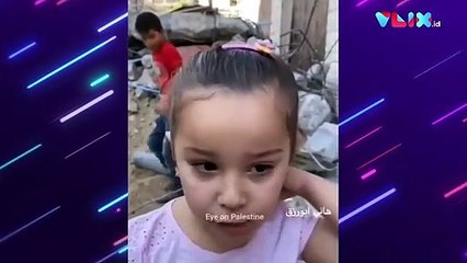 Rumahnya Hancur Dibom, Gadis Kecil Ini Tetap Bersyukur