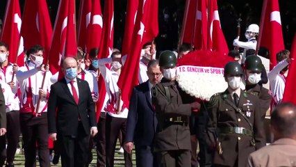 ANKARA - Anıtkabir'de 19 Mayıs töreni düzenlendi (1)