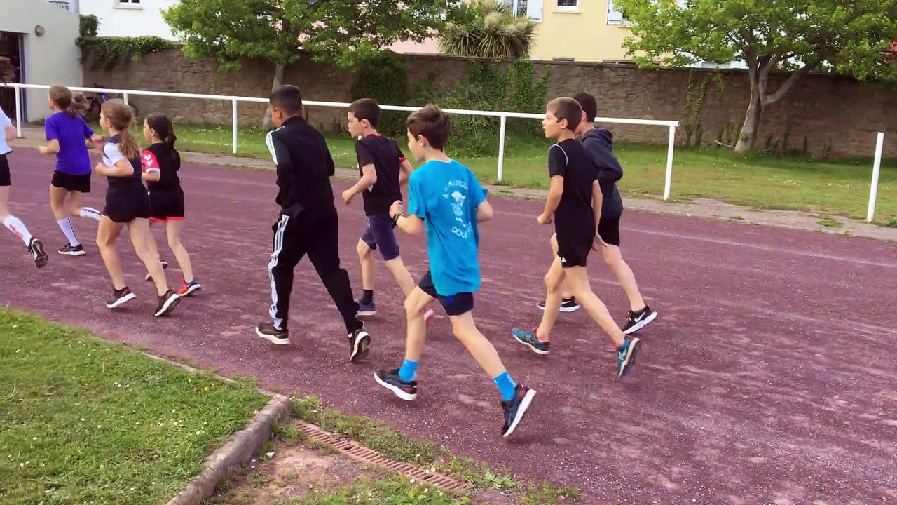 échauffement au Stade Lesteven