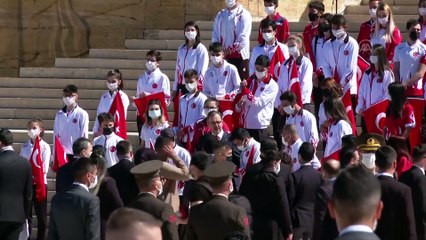 ANKARA - Anıtkabir'de 19 Mayıs töreni düzenlendi (3)