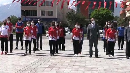 ERZİNCAN - 19 Mayıs Atatürk'ü Anma, Gençlik ve Spor Bayramı kutlanıyor