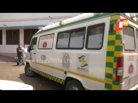 Patients Seen Waiting Outside Hospital With Oxygen Cylinders In Jammu