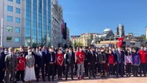 Taksim Meydanı'nda 19 Mayıs töreni