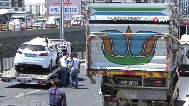 Diyarbakır’da aşırı hız ve dikkatsizlik kazaya neden oldu, 4 ağır yaralı