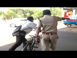 Download Video: Watch- Police Crackdown On Lockdown & Mask Rule Violators In Bhubaneswar