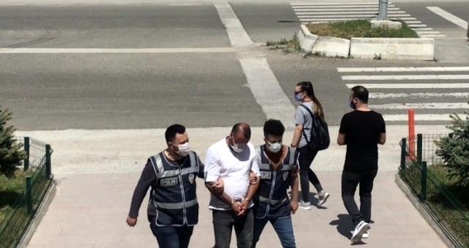 Kafede fuhuş yaptıran şantaj çetesi çökertildi! Kurbanlarını varlıklı kişiler arasından seçmişler