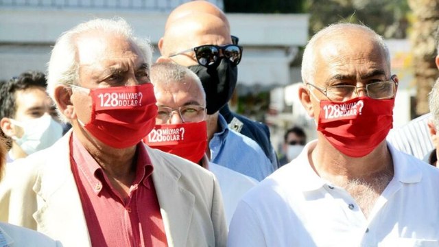 Bodrum’daki 19 Mayıs törenlerinde bazı vatandaşlar 128 milyar dolar nerede? maskeleri taktı