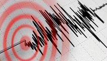 Son Dakika! İzmir'de önce 4.1 sonra 4.3 büyüklüğünde iki deprem meydana geldi