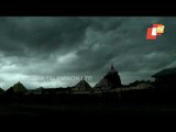 Watch- Thick Black Cloud Hovers Over Puri Srimandir