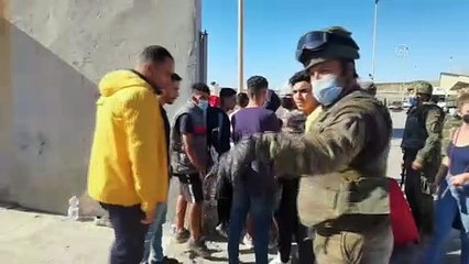 CEUTA - Fas'tan İspanya'ya düzensiz göçmen akını devam ediyor (2)