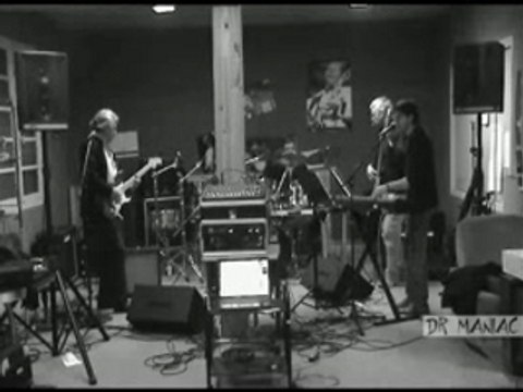 sans titre ! ( compo DR Maniac)