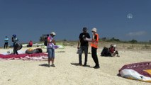 MERSİN - 19 Mayıs kapsamında Yamaç Paraşütü Hedef Yarışması düzenlendi