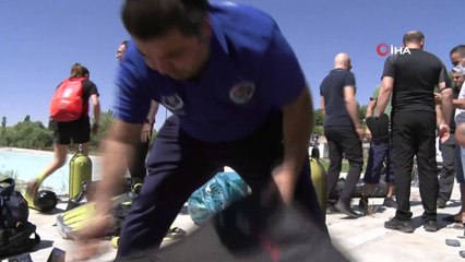 Diyarbakırlı sporcular su altında 19 Mayıs'ı kutladı