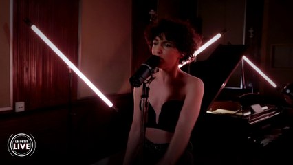 Barbara Pravi - Voilà | Le Petit Live