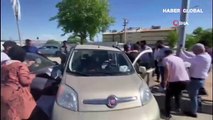 Elazığ'da iki araç çarpıştı: 8 yaralı! Çocukları araçtan milletvekili Gürsel Erol çıkardı