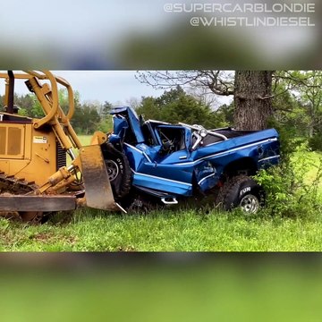 Truck Smashing These guys were asked to put this truck to the test and see what it could withstand... this is chaos!