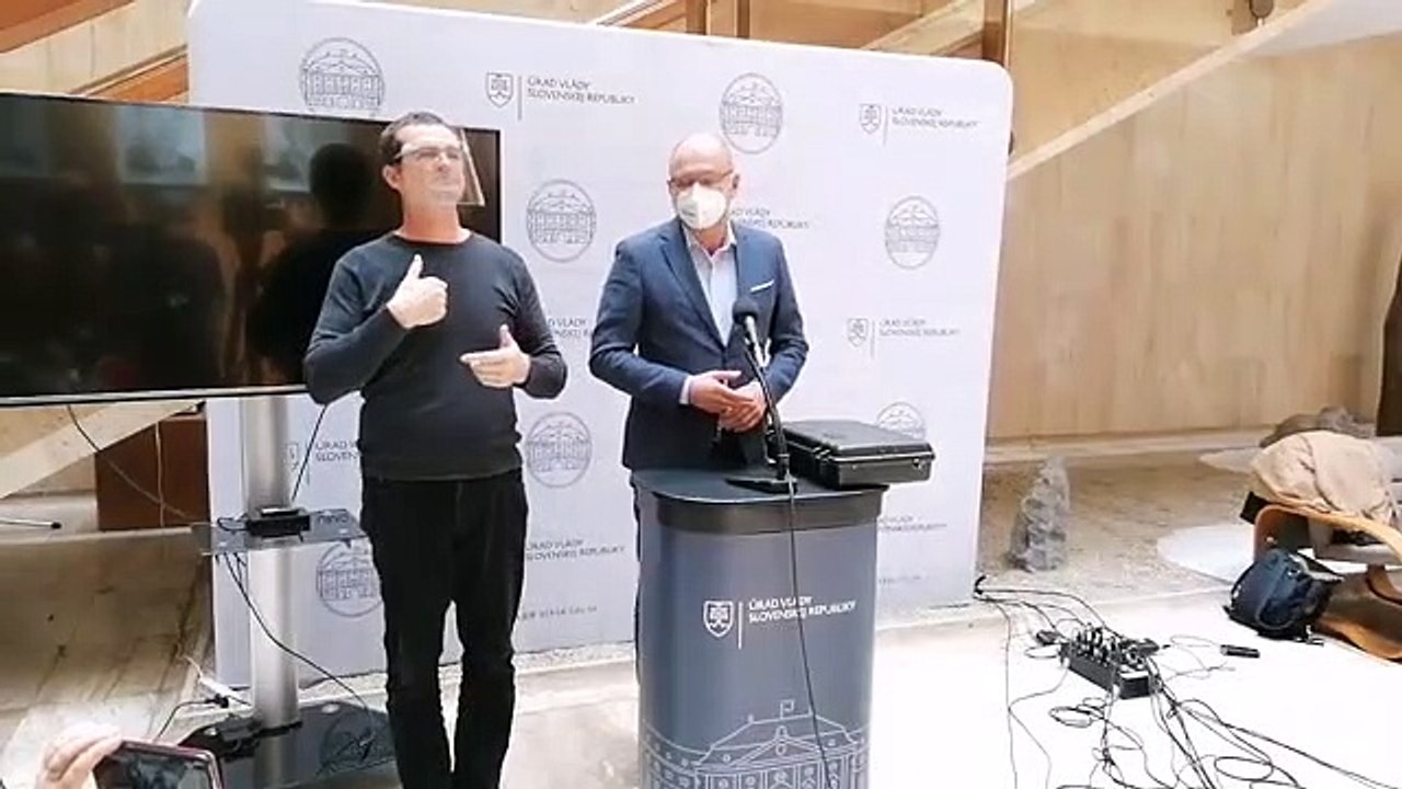 ZÁZNAM: Brífing ministra hospodárstva R. Sulíka