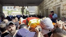 RAMALLAH - İsrail askerlerince vurularak öldürülen iki Filistinli genç Batı Şeria’da son yolculuklarına uğurlandı