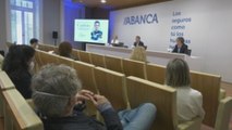 Abanca amplía su oferta de seguros propios y ofrece “experiencia de cliente