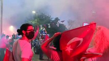 ANTALYA - 19 Mayıs Atatürk'ü Anma Gençlik ve Spor Bayramı'nda mobil fener alayı düzenlendi