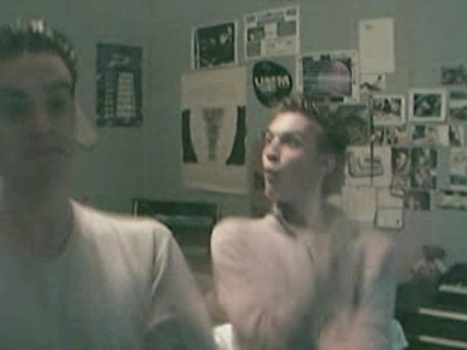 [Video Divertenti] - Dimostrazione di due gabber sotto pasta