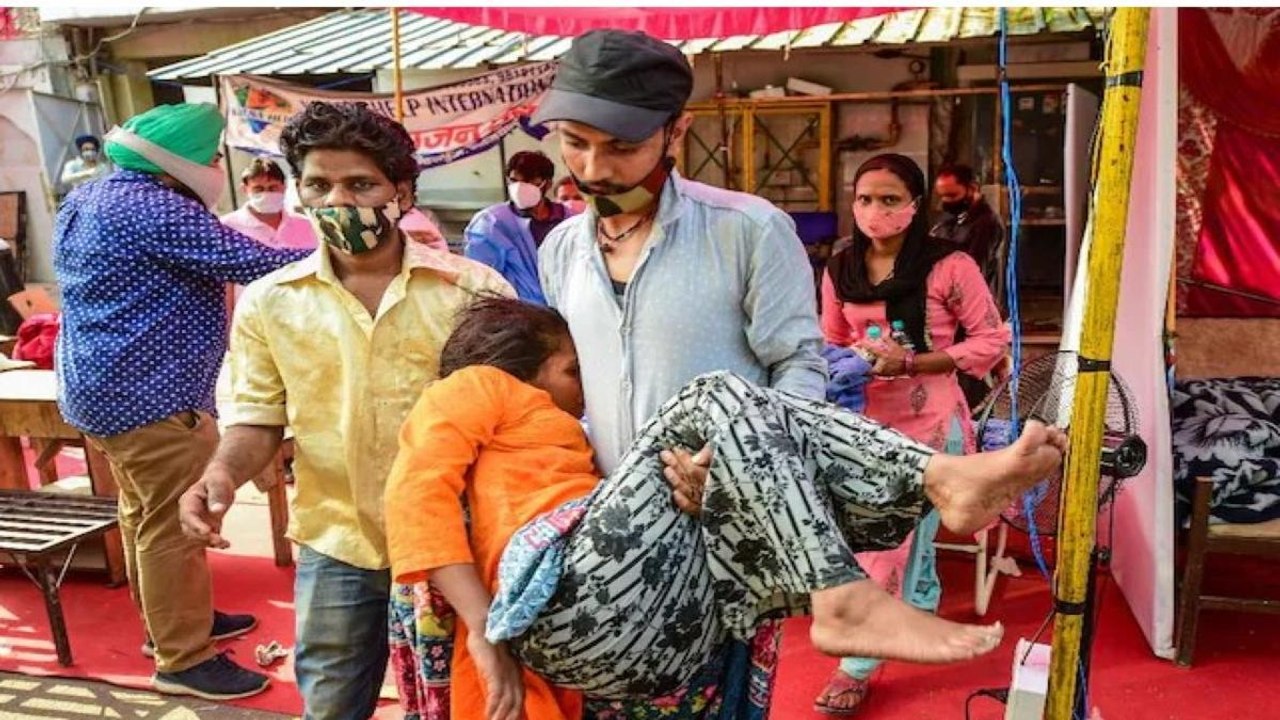 Village near Lucknow sees 45 deaths with unusual symptoms