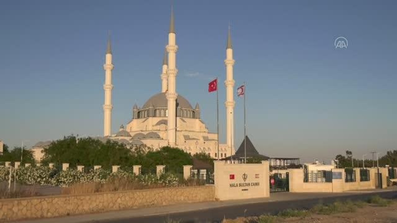 19 Mayıs Atatürk'ü Anma, Gençlik ve Spor Bayramı'nda fener alayı düzenlendi