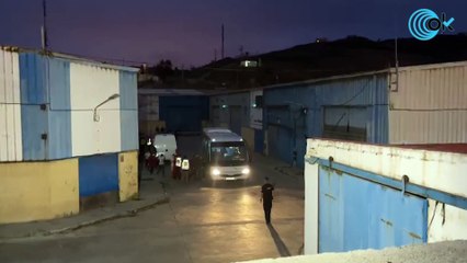 Comienza el traslado de menores a los albergues de Ceuta