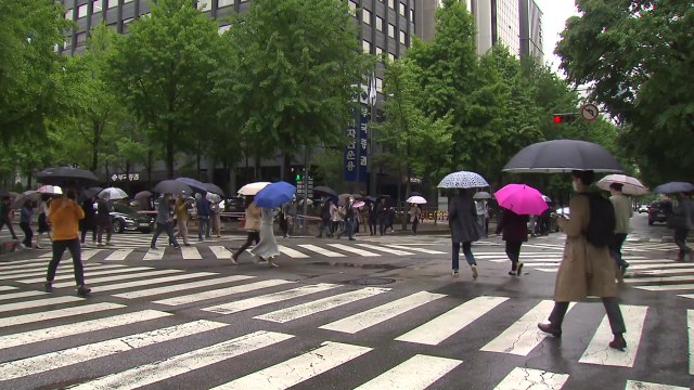 [날씨] 내일 오전까지 전국 비...한낮에도 선선 / YTN