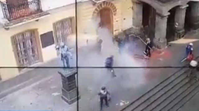 Manifestantes intentaron prender llamas a la Gobernación de Nariño