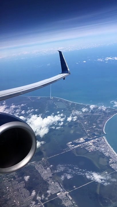 Plane Passenger Records Rocket Launch From a Different Perspective