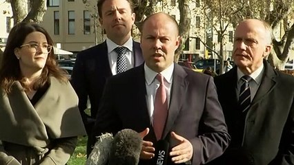 Unemployment rate falls despite JobKeeper ending