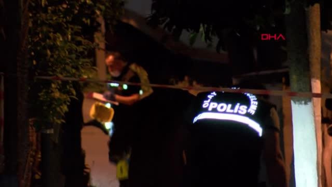 İSTANBUL-BAĞCILAR'DA AKRABA İKİ AİLE ARASINDA SİLAHLI KAVGA: 1 ÖLÜ, 2 YARALI