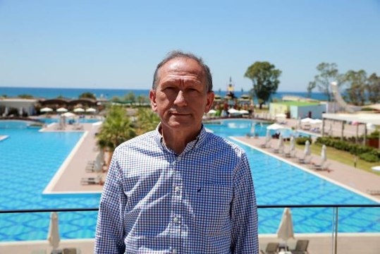 Turizmciler Kovid-19 vaka sayılarının düşmesiyle bu sezon turizm hedeflerine ulaşılacağına inanıyor