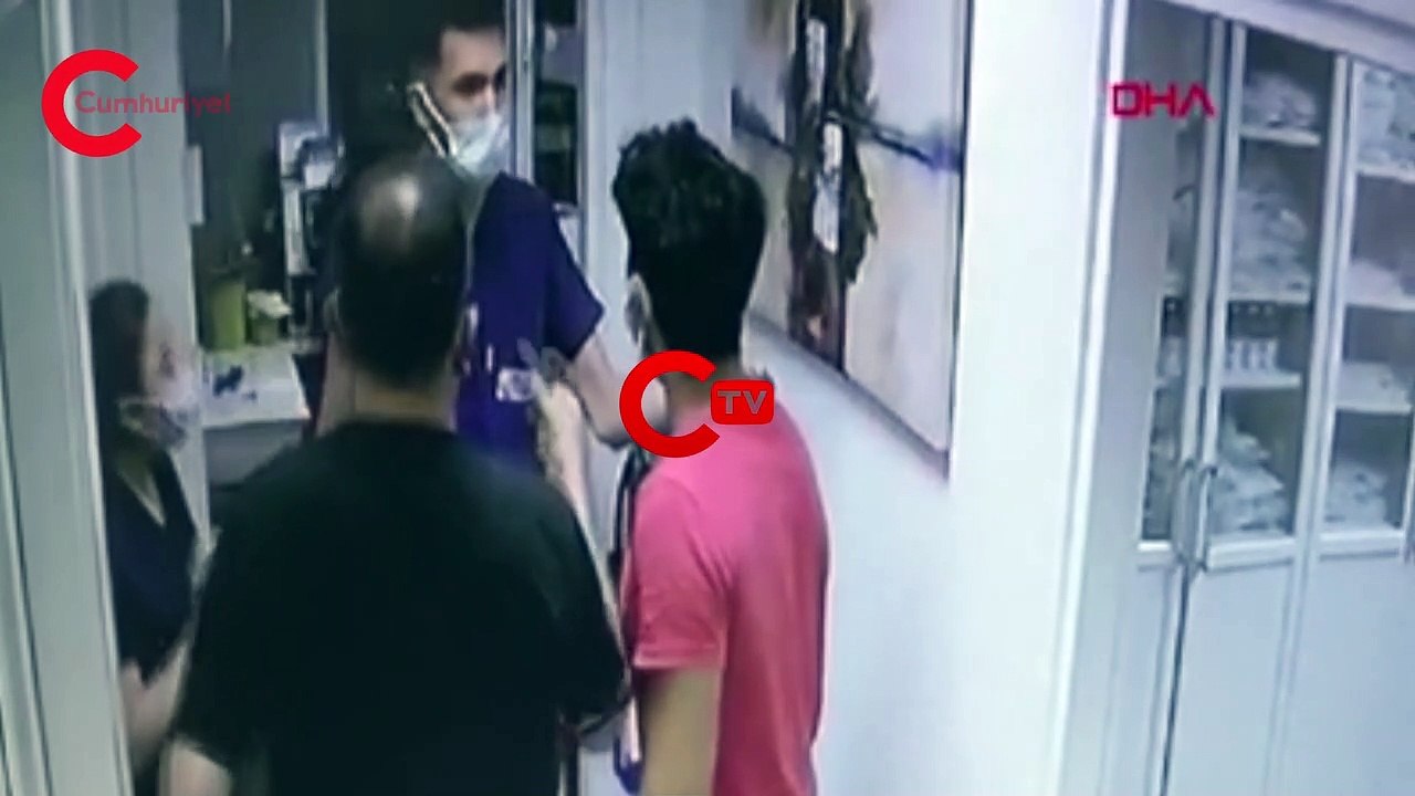 ÇOCUĞUNUN DAMAR YOLUNU AÇARKEN ACITTI İDDİASIYLA HEMŞİREYİ YUMRUKLADI, DOKTORU DARBETTİ
