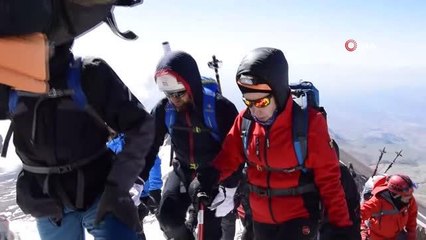Dağcılardan Erciyes'e '19 Mayıs' tırmanışı