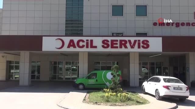 Son dakika haberleri: TEM Otoyolu'nda 3 otomobil ve 1 tırın karıştığı zincirleme kaza: 1'i çocuk 3 yaralı