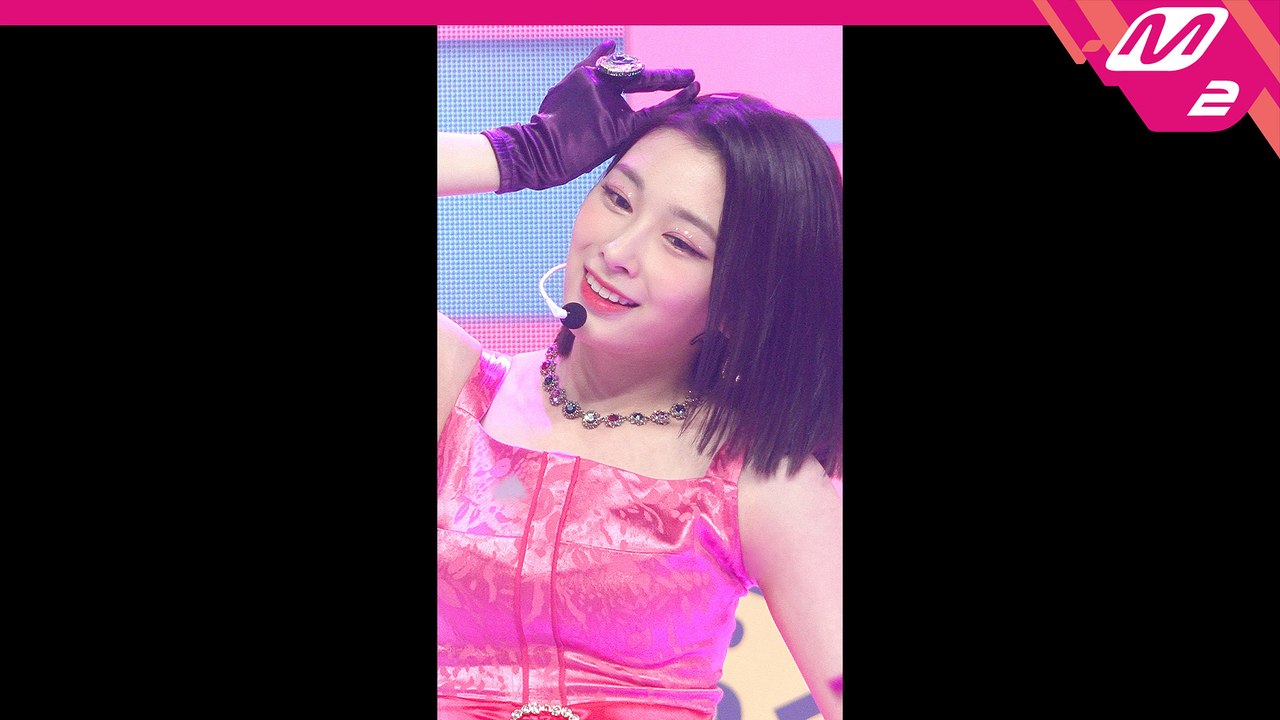 로켓펀치 윤경 직캠 Ring Ring