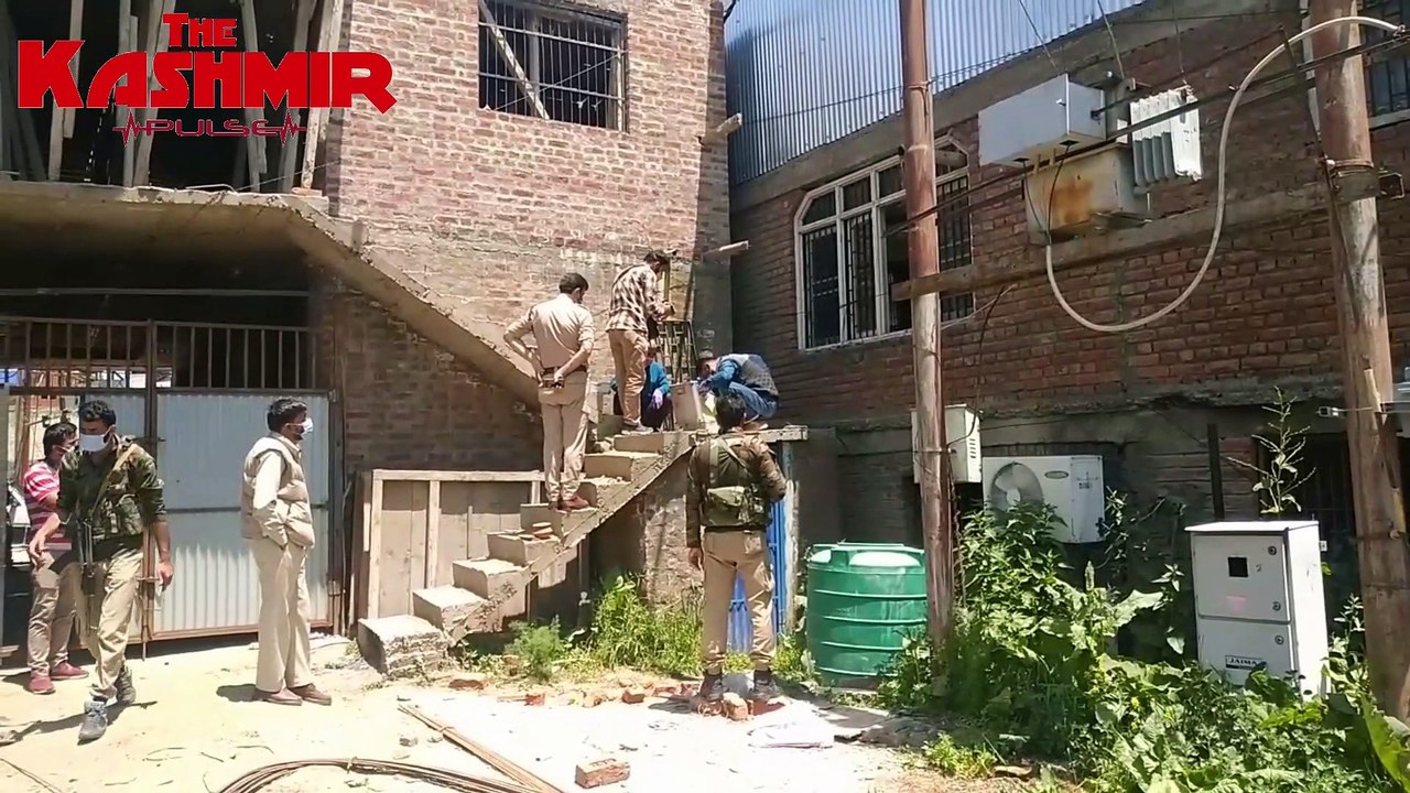 Burglars attempt to steal cash from J&K Bank’s Drabgam branch
