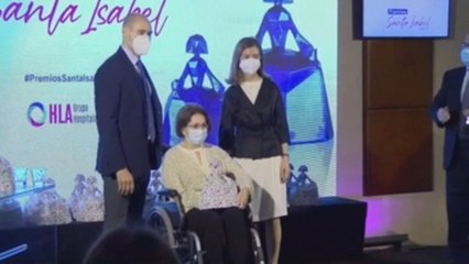 Enrique Ruiz Escudero reconoce la "capacidad de adaptación” de los sanitarios